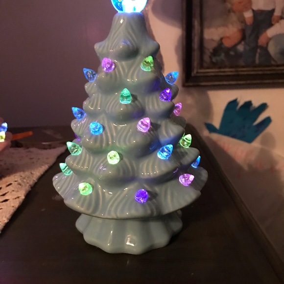 Retro Lighted Ceramic Easter Trees/Accents - Picture 5 of 11
